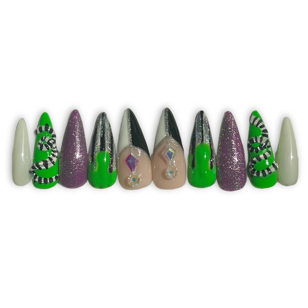 Green ooze black and white snake purple cat eye long Stilletto press-on nails